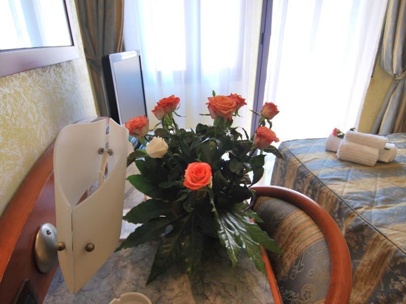 Hotel San Giuseppe - Cityhotel קטנזארו מראה חיצוני תמונה