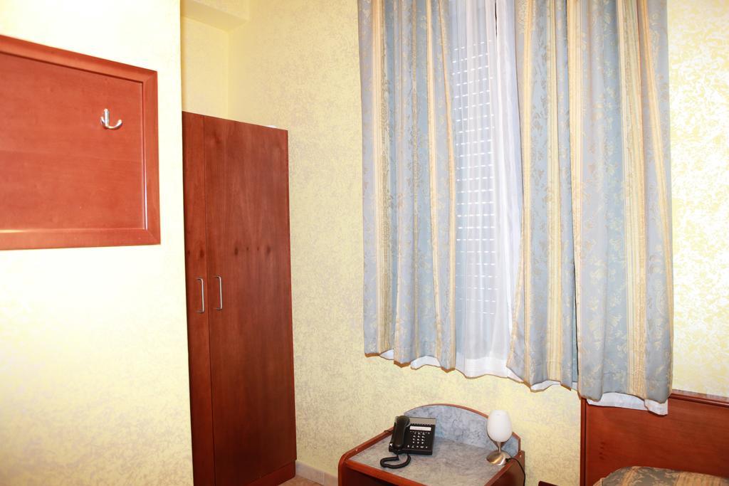 Hotel San Giuseppe - Cityhotel קטנזארו מראה חיצוני תמונה