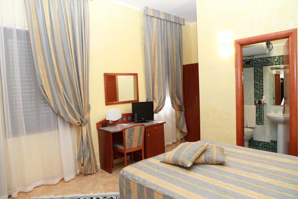 Hotel San Giuseppe - Cityhotel קטנזארו מראה חיצוני תמונה