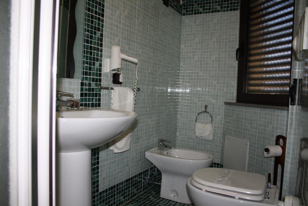 Hotel San Giuseppe - Cityhotel קטנזארו מראה חיצוני תמונה