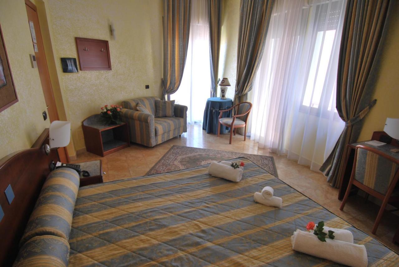 Hotel San Giuseppe - Cityhotel קטנזארו מראה חיצוני תמונה