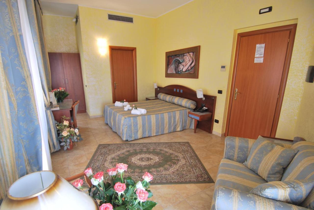 Hotel San Giuseppe - Cityhotel קטנזארו מראה חיצוני תמונה